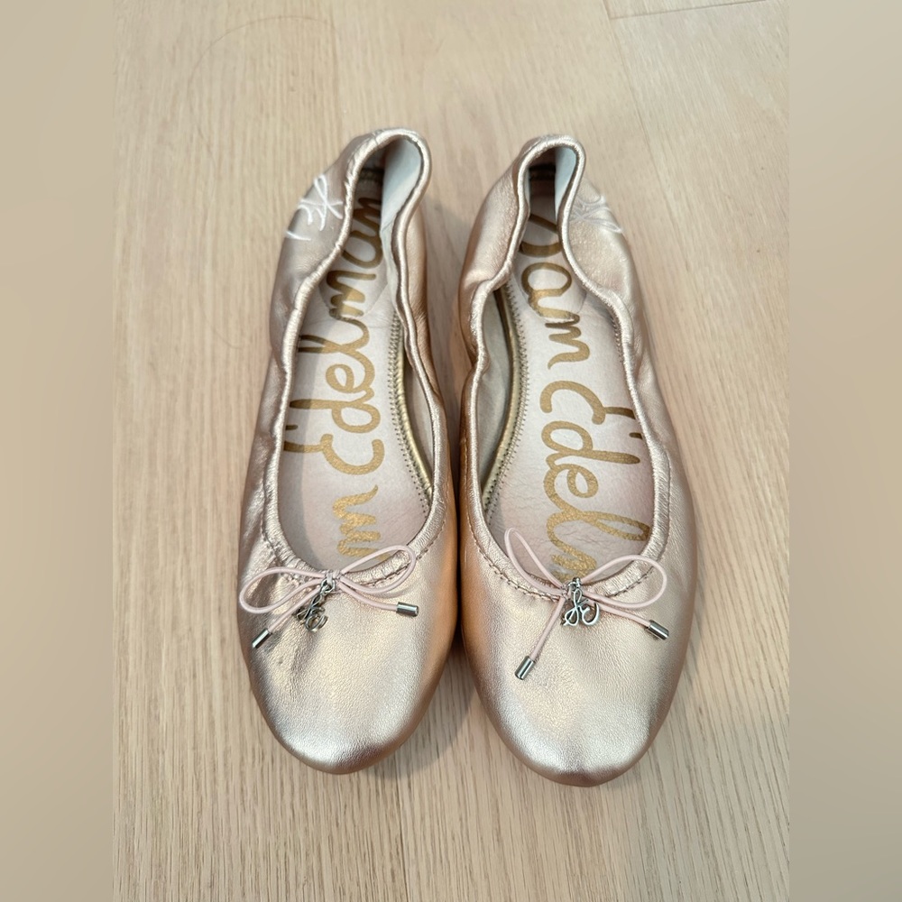 Nearly new Sam Edelman rose gold ballet flats size 8